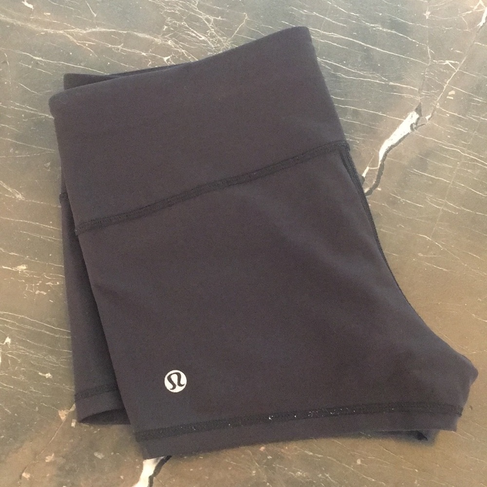 Lululemon 6 Boogie Shorts Black